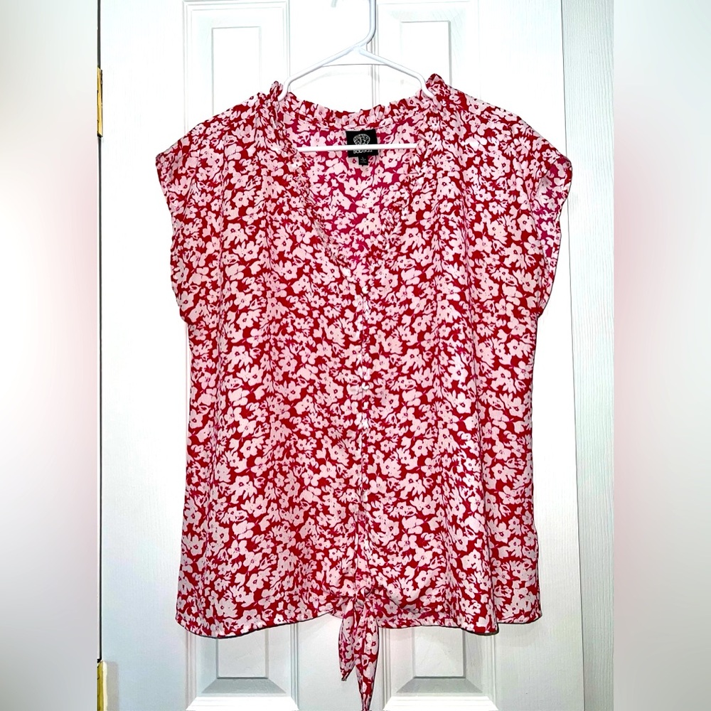 Beach Lunch Lounge Spencer Red Meadow Floral Short Sleeve Top size L EUC